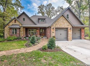 13120 Creek View Rd, Bentonville, AR 72712