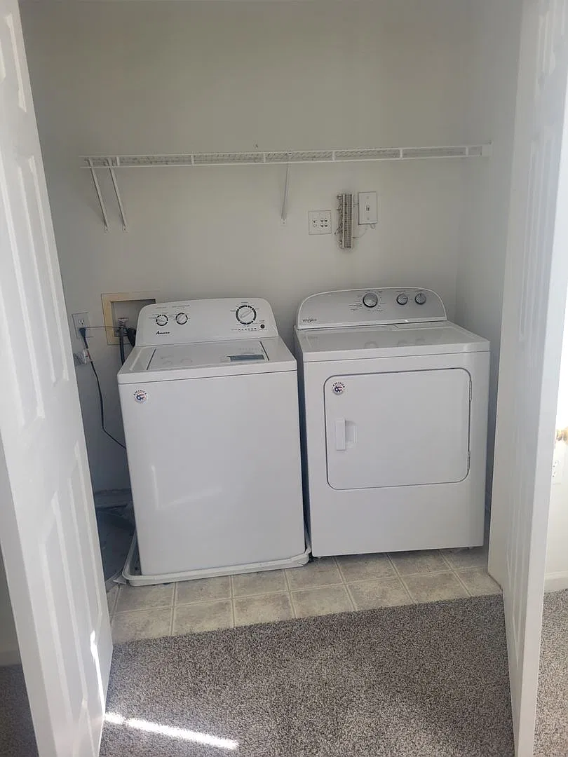 University Woods- Rare 3 Bed 3 Bath room rental available NOW! $120 application fee credited to f... — Photo 3
