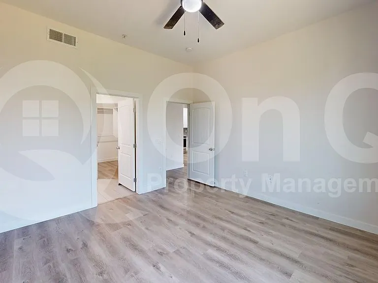 9160 N 67th Ave #219 — Photo 7