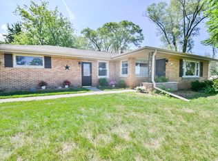 6201 N 115th St, Milwaukee, WI 53225