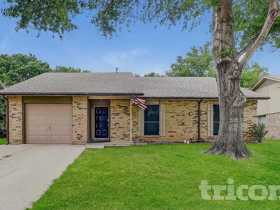 2507 Arapaho Dr