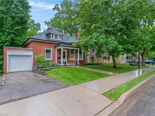 136 Blair Rd, Cambridge, ON N1S 2J4