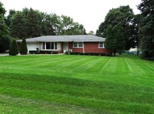 101 Prospect Dr, Prospect Heights, IL 60070