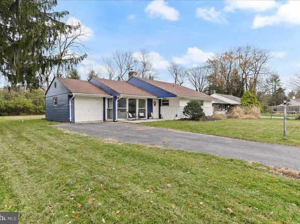 207 Locust Ln, Exton, PA 19341