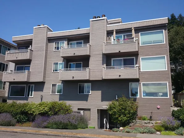 4226 Beach Dr SW APT 102, Seattle, WA 98116