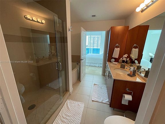 2nd image of 1945 S Ocean Dr APT 1501