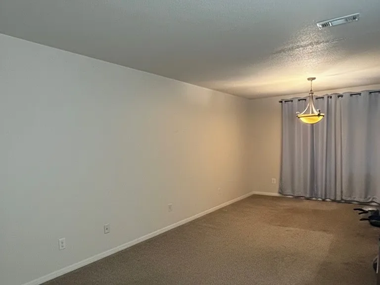 3948C Ridge Lea Rd #C — Photo 5