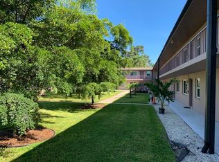 2025 Cass Way APT 10, Sarasota, FL 34231