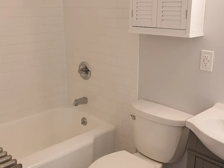 194 N Main St #2 — Photo 22