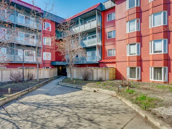 333 N Garry Cres NE #211, Calgary, AB T2K 5W9