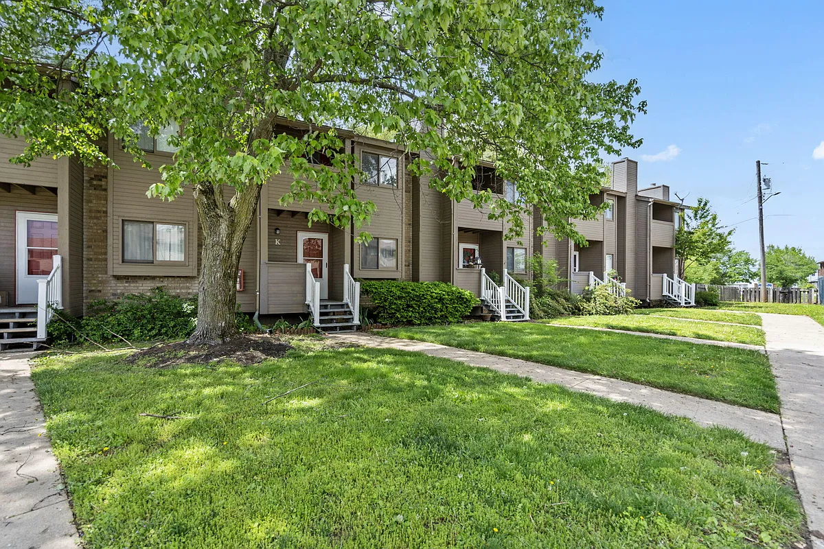 Building Photo - 1711 E Walnut Lawn St