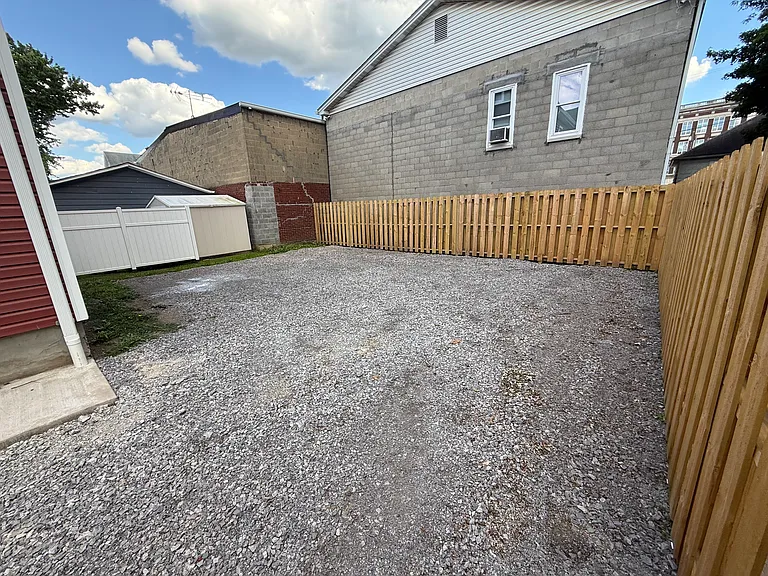 227 E Brady St #2 — Photo 7