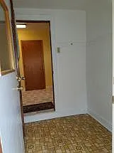 1010 Farrington St — Photo 17