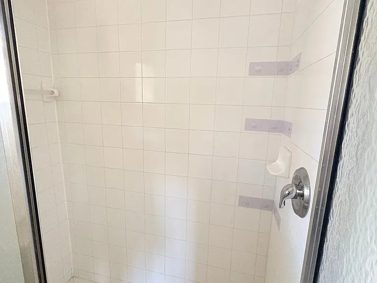8162 Pacific Beach Dr — Photo 16