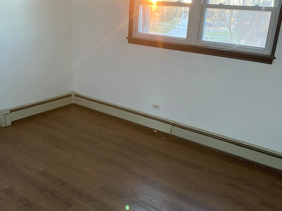 7527 Country Ln Darien IL Zillow