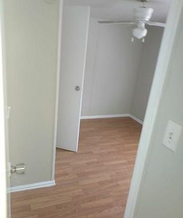 4th image of 16920 Kempwood