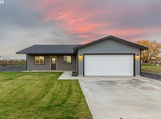 435 N Sloan St, Stanfield, OR 97875