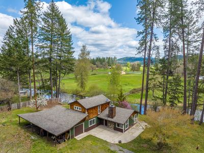 395 Quail Ln, Grants Pass, OR, 97526