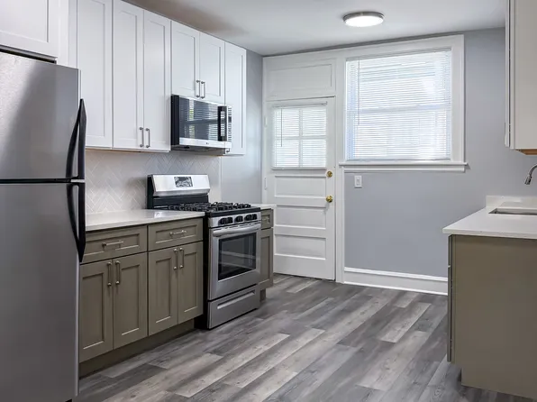 2645 N Leclaire Ave #2S, Chicago, IL 60639