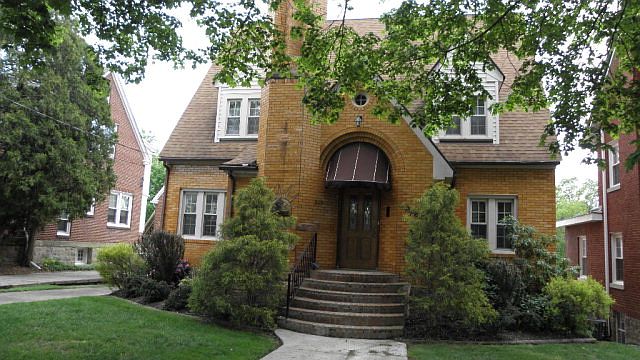 1st image of 519 Woodlawn Ave