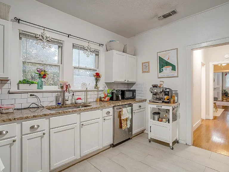2544 S University Dr — Photo 9