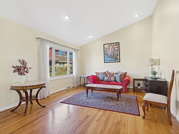 3rd image of 7015 W Carol Ave