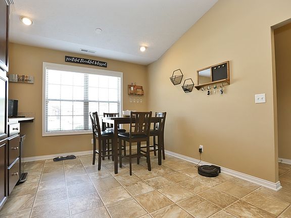 4th image of 3601 Bronson Ln