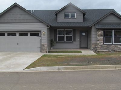 433 Fairway Estates Dr, Sutherlin, OR, 97479