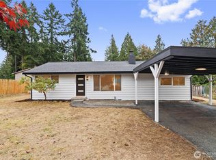 7702 202nd Place SW, Edmonds, WA 98026