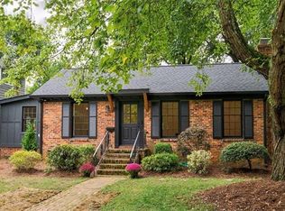 620 Ellsworth Rd, Charlotte, NC 28211