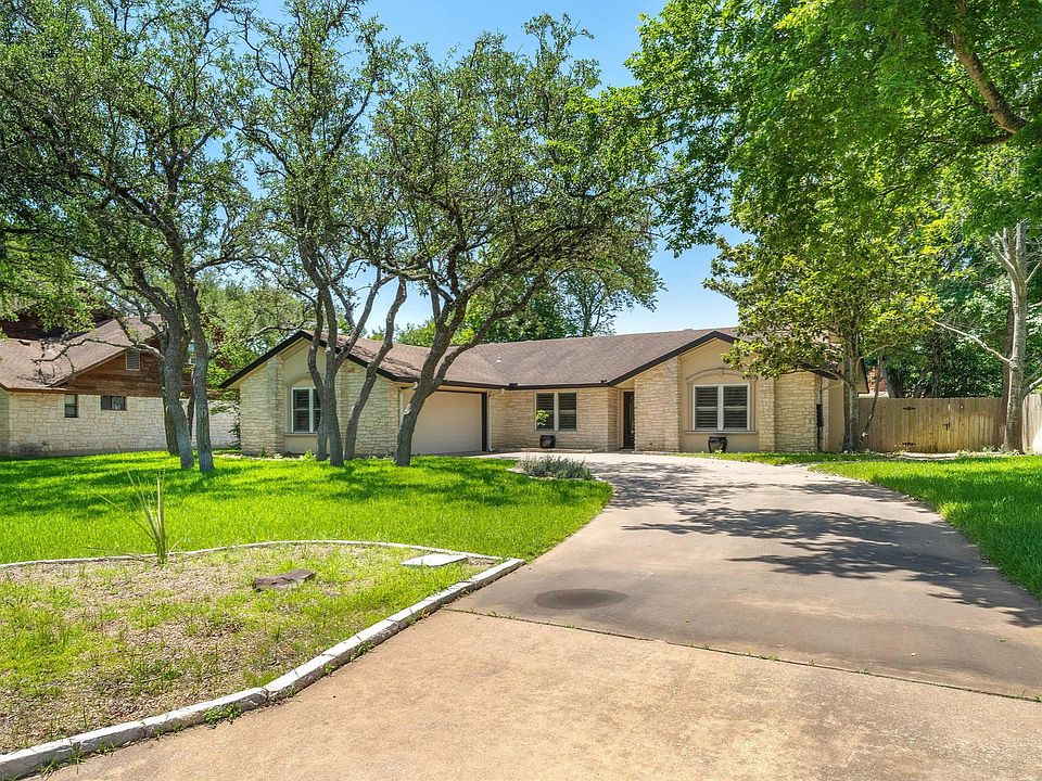 1st image of 3215 Sesbania Dr