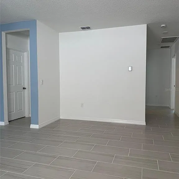 3521 Yarian Dr — Photo 11