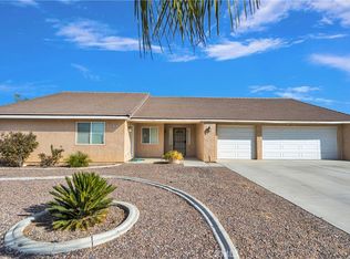 13935 Rincon Rd, Apple Valley, CA 92307