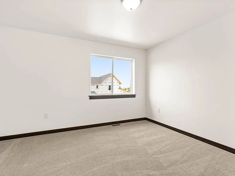 824 Rookery Ln #B — Photo 22