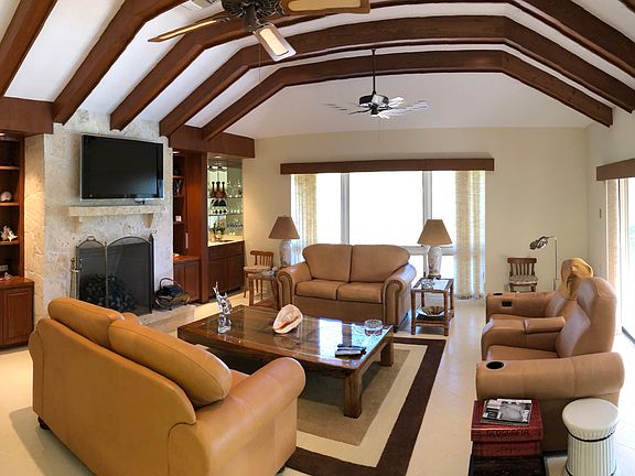 4th image of 4567 S Lake Dr
