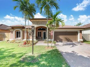 1054 NE 35th Ave, Homestead, FL 33033