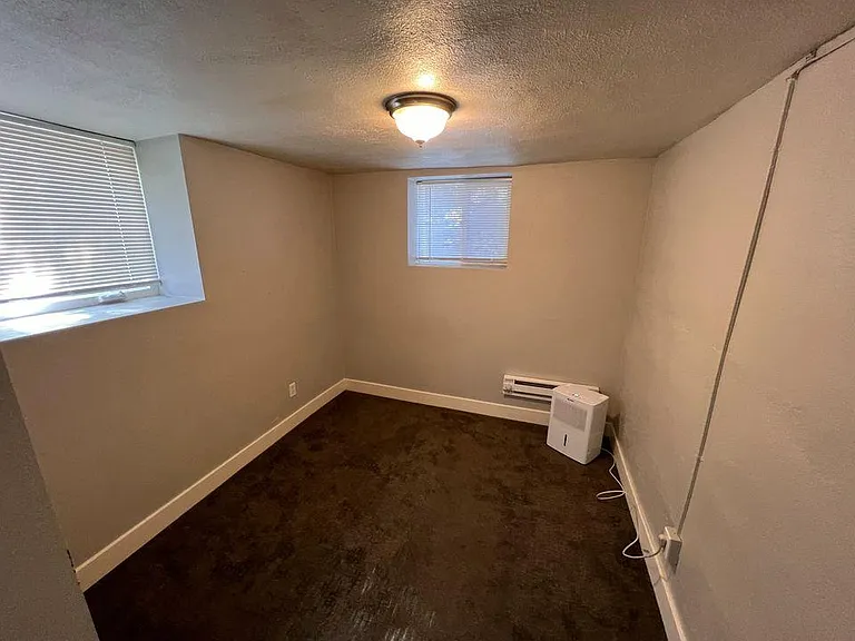 Unit Photo