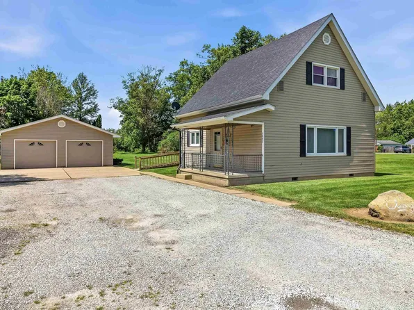 222 W 10th St, Matthews, IN 46957