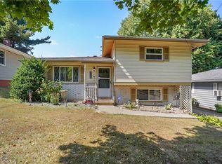 926 Burbank Ave, Akron, OH 44305