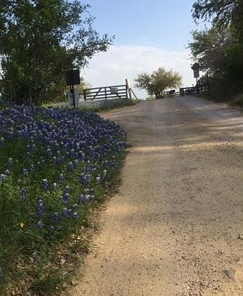 2nd image of 2207 County Road 402