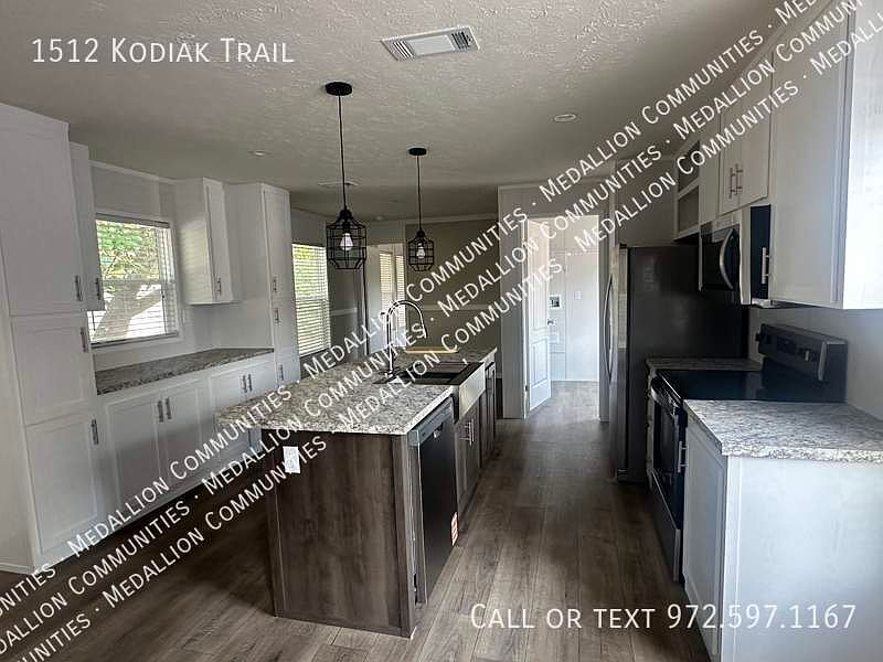 2nd image of 1512 Kodiak Trl