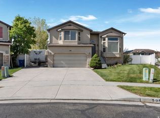 595 N Banbury Cir W, North Salt Lake, UT 84054