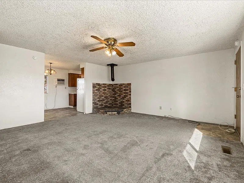 2 bed, 1020 sqft, $1,595 — Photo 3