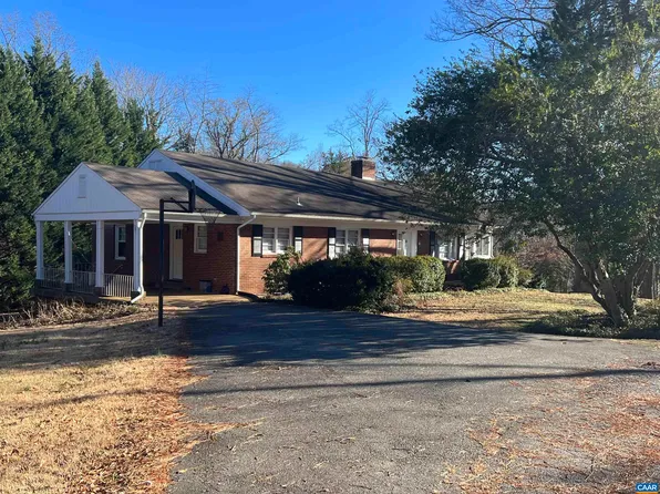 7 Old Farm Rd, Charlottesville, VA 22903