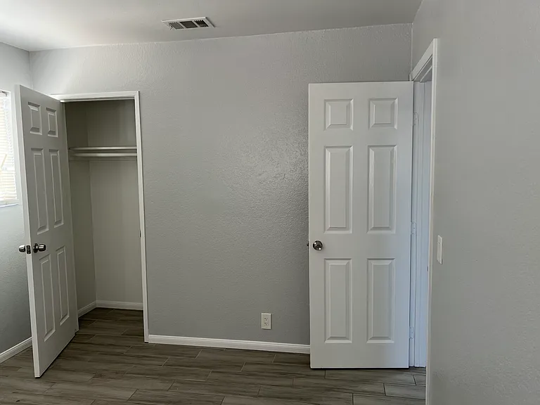 16578 Vine St #A — Photo 24