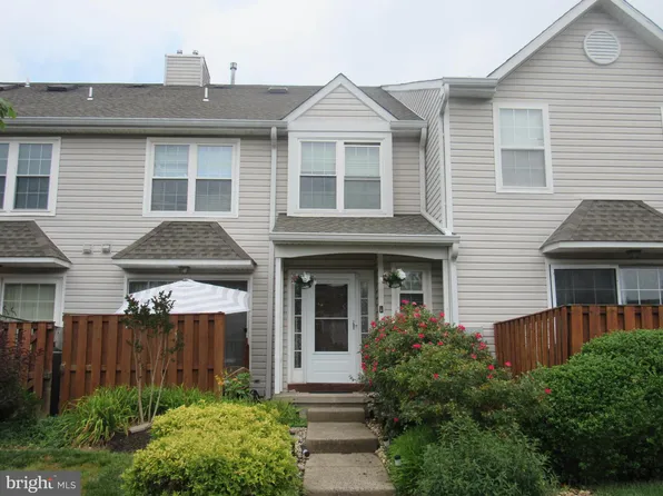 7208 Sheffield Dr, Yardley, PA 19067