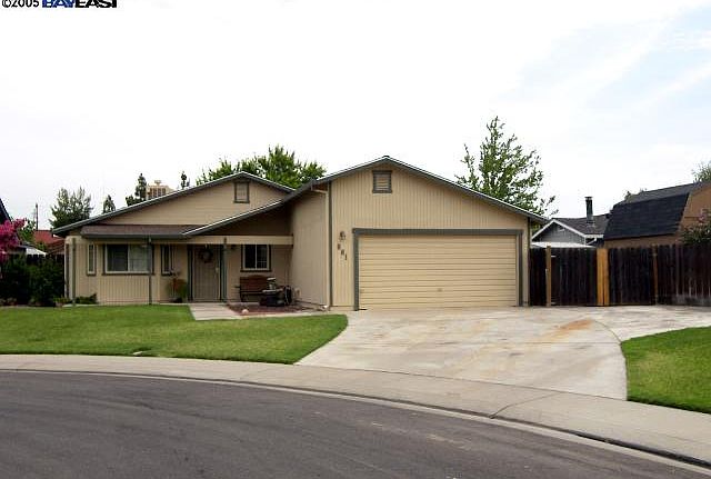 1st image of 661 E Aurora Ct