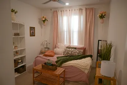 5 bed, 1939 sqft, $2,200 — Photo 2