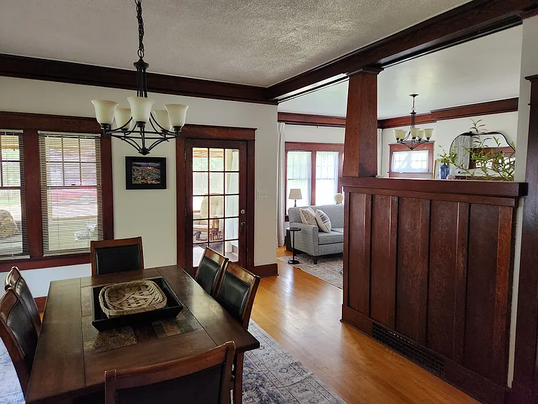 1315 W Hays St — Photo 12