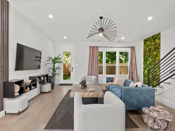 4708 Market St, Houston, TX 77020